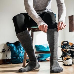 Minus33 Merino Wool Ski and Snowboard Sock Heather Grey NWT‎ in packaging